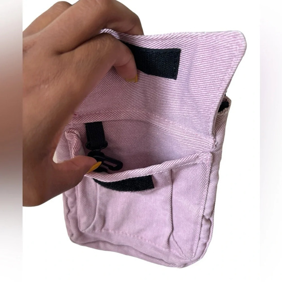 Kavu Keeper Crossbody bag Light Pink Adjustable Strap - Picture 7 of 10